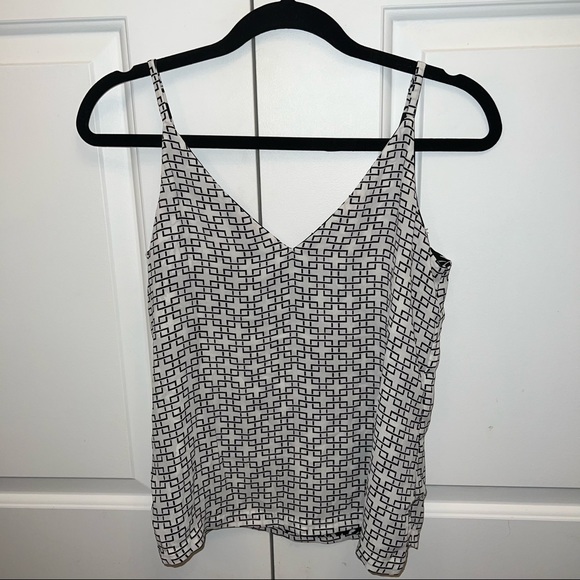 White House Black Market Reversible Tank Top - Picture 3 of 7